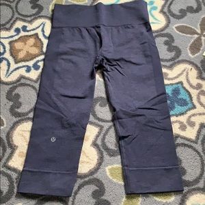 Lululemon seamless crops